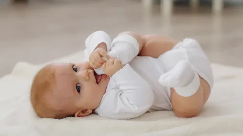 Bebekler için güvenli malzeme türü seçimi